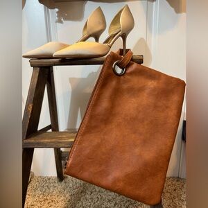 Elegant Brown Leather Clutch